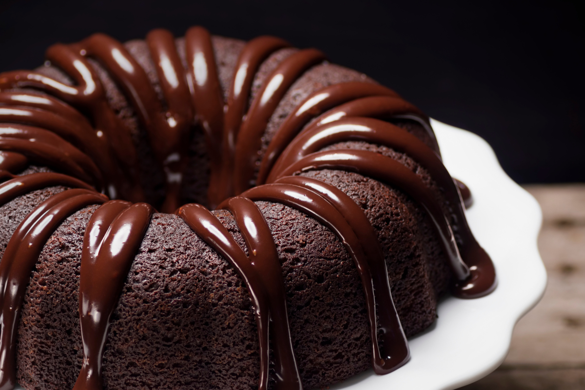 CHOCOLATE FUDGE BUNDT CAKE RECIPE (1)